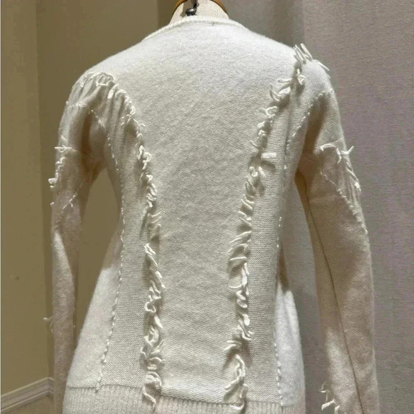 cream sweater small - Picture 3 of 4